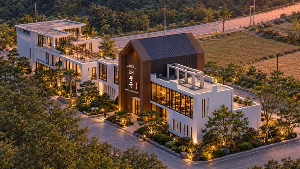 태봉국 한정식 쌈밥 05 항공 측면
